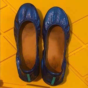 Sapphire Patent Leather Tieks size 9